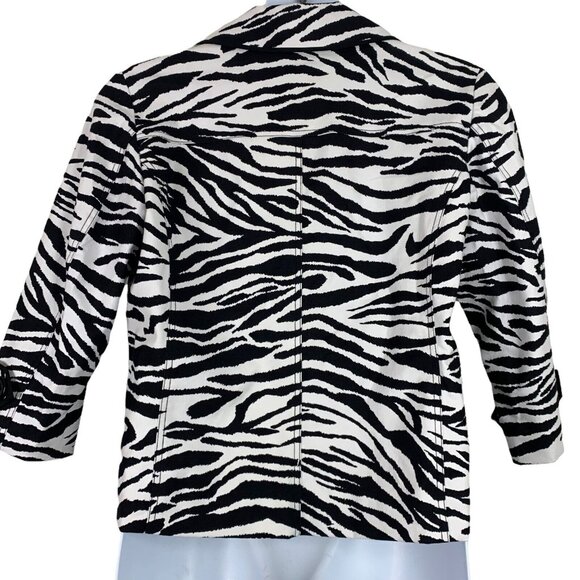 Chicos 2 Jacket Animal Print Single Button Front Black White Collared Pockets - Picture 2 of 5